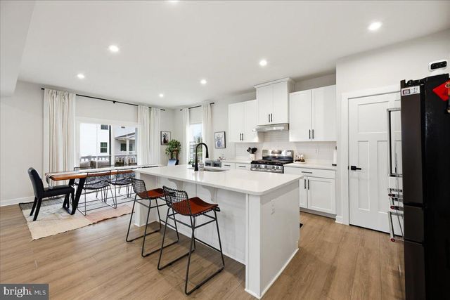 17 SEQUOIA CT, Williamstown, NJ 08094