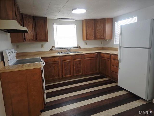 30 W Patterson Street, Mascoutah, IL 62258