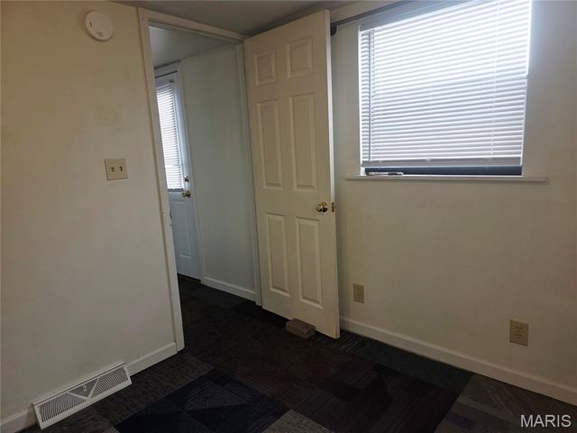 30 W Patterson Street, Mascoutah, IL 62258