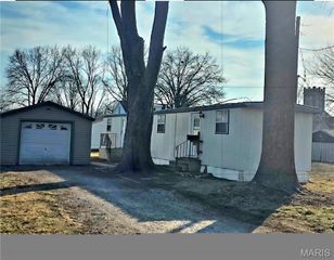 30 W Patterson Street, Mascoutah, IL 62258