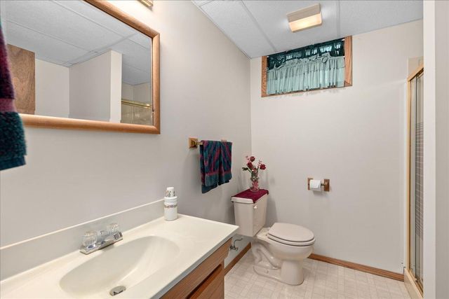908 Bluebird Court N, North Hudson, WI 54016