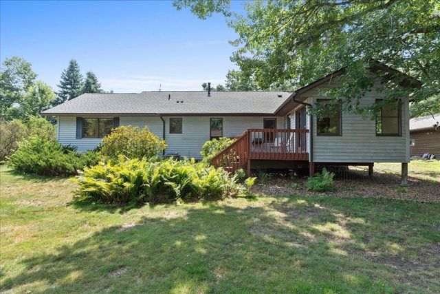 908 Bluebird Court N, North Hudson, WI 54016