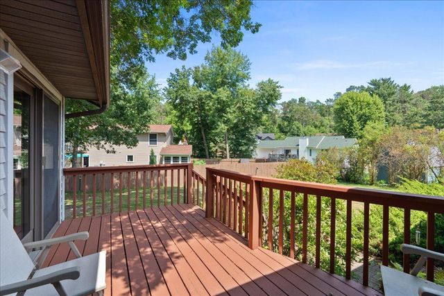 908 Bluebird Court N, North Hudson, WI 54016