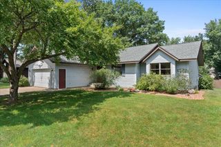 908 Bluebird Court N, North Hudson, WI 54016