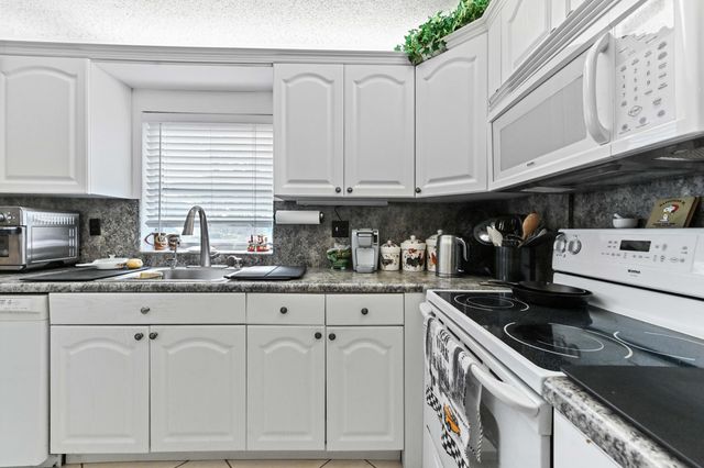 5779 Spindle Palm Court A, Delray Beach, FL 33484