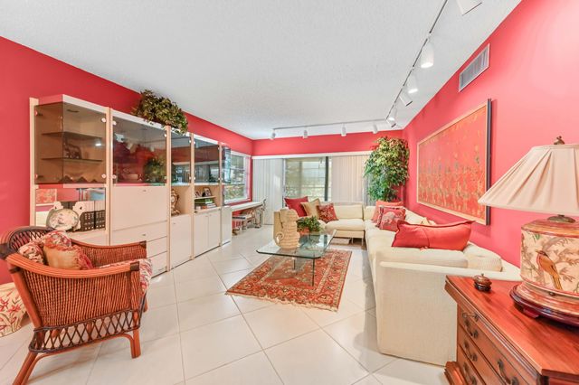 5779 Spindle Palm Court A, Delray Beach, FL 33484