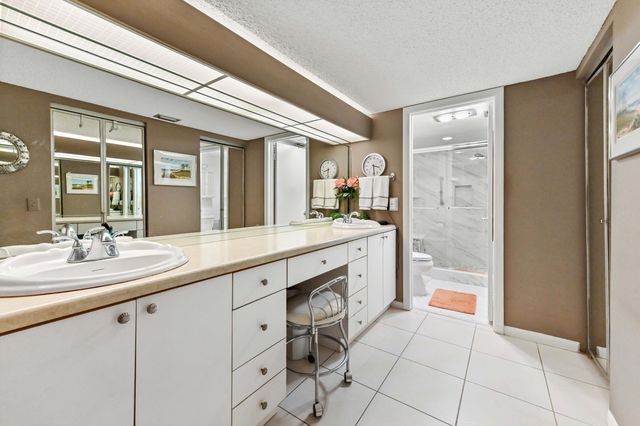 5779 Spindle Palm Court A, Delray Beach, FL 33484