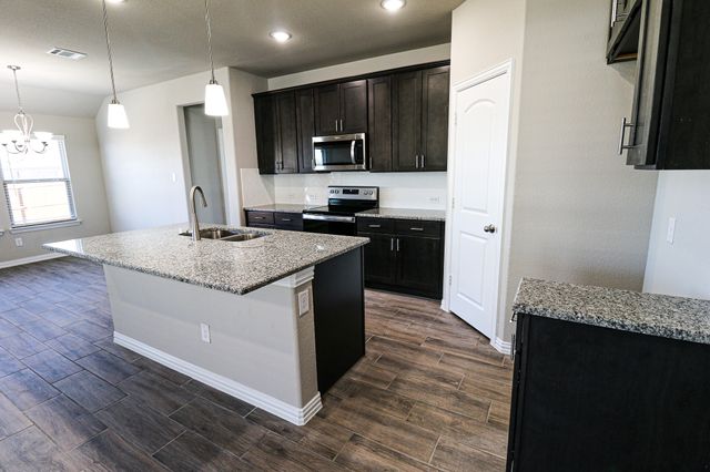 504 Lakeway Lane, Justin, TX 76247