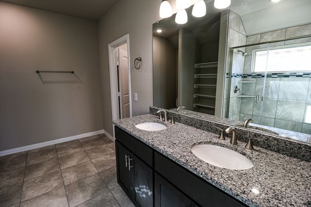 504 Lakeway Lane, Justin, TX 76247
