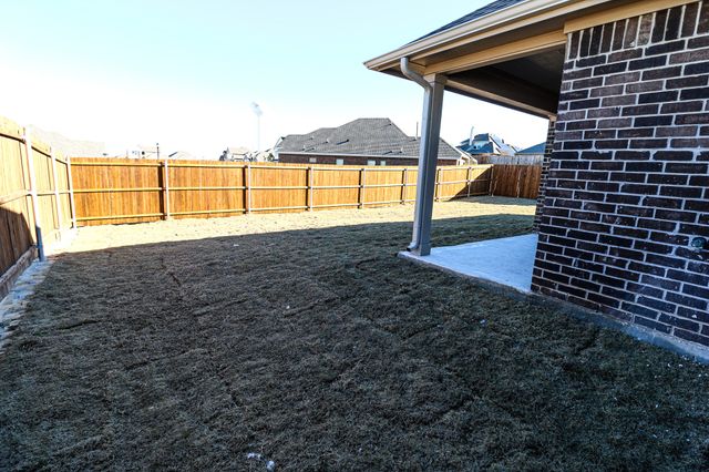 504 Lakeway Lane, Justin, TX 76247