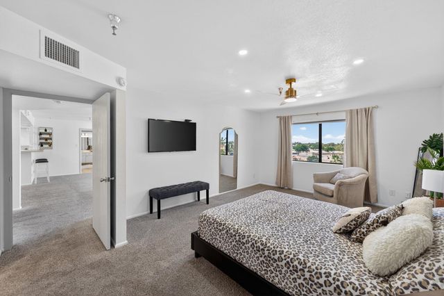 425 S Parkcrest Unit 334, Mesa, AZ 85206