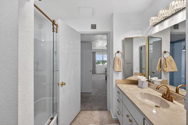 425 S Parkcrest Unit 334, Mesa, AZ 85206