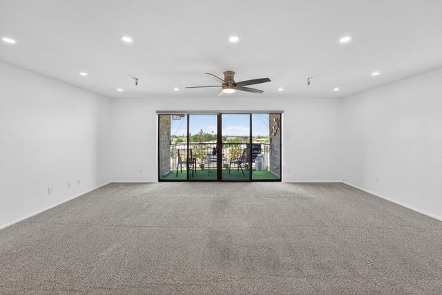 425 S Parkcrest Unit 334, Mesa, AZ 85206