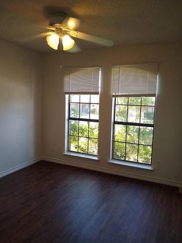 3204 Kellie Street, Sachse, TX 75048