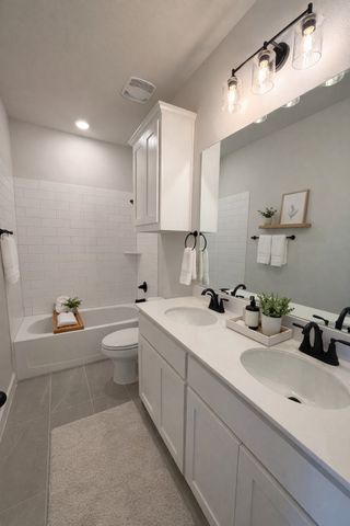 317 Skeen Peak, Springtown, TX 76082