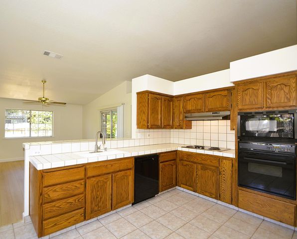 6112 N Tamera Avenue, Fresno, CA 93711