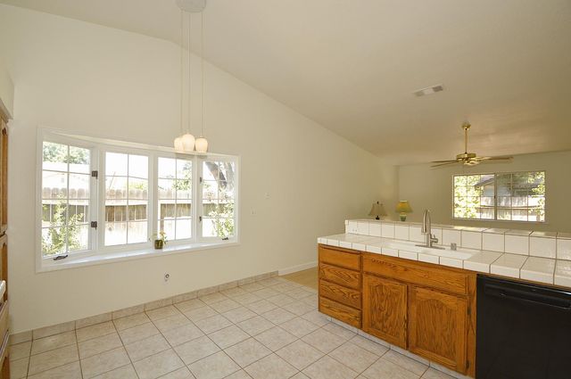 6112 N Tamera Avenue, Fresno, CA 93711