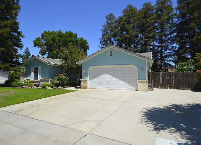 6112 N Tamera Avenue, Fresno, CA 93711