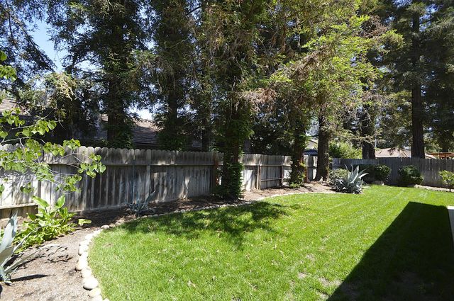 6112 N Tamera Avenue, Fresno, CA 93711