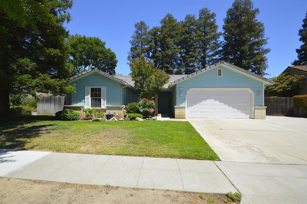 6112 N Tamera Avenue, Fresno, CA 93711