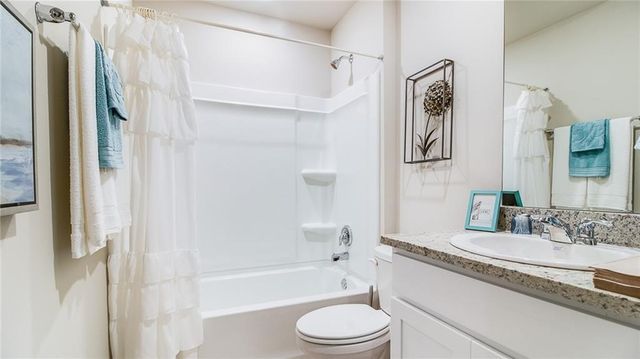 7037 BEXLEY Court, Alexandria, LA 71303