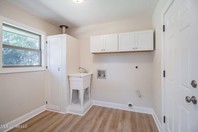 306 Westview Drive, Biloxi, MS 39531