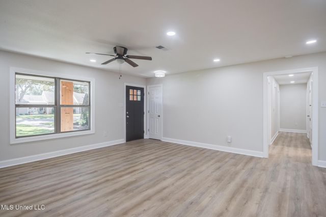 306 Westview Drive, Biloxi, MS 39531