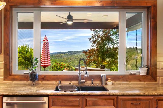 5390 Lost Creek Rd, Shingle Springs, CA 95682