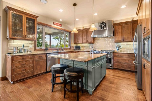5390 Lost Creek Rd, Shingle Springs, CA 95682