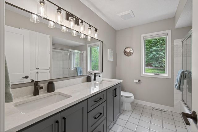 14520 47th Avenue N, Plymouth, MN 55446