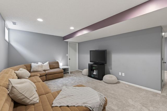 14520 47th Avenue N, Plymouth, MN 55446