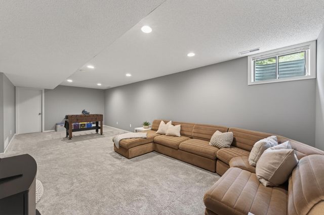 14520 47th Avenue N, Plymouth, MN 55446