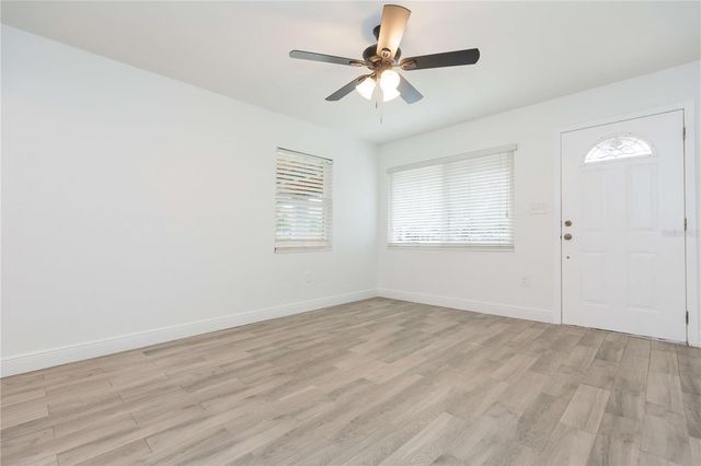 11729 N EDISON AVENUE, Tampa, FL 33612