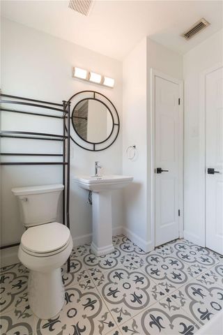 11729 N EDISON AVENUE, Tampa, FL 33612