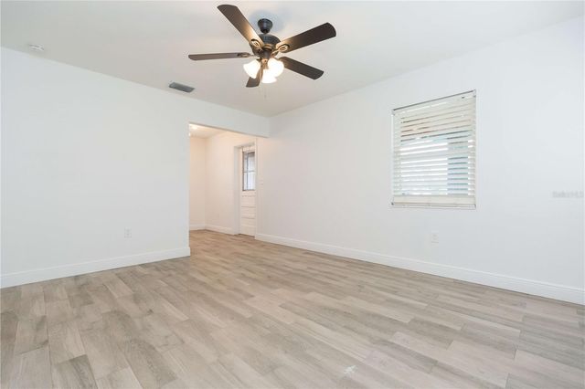 11729 N EDISON AVENUE, Tampa, FL 33612