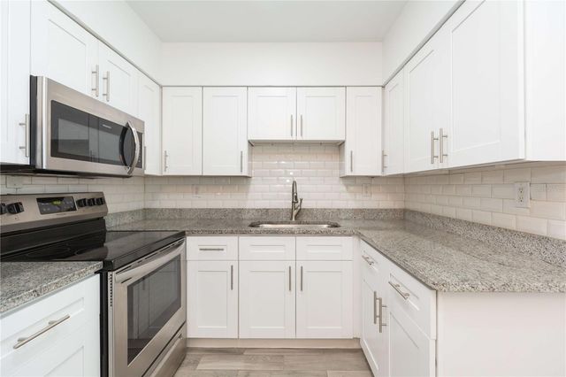 11729 N EDISON AVENUE, Tampa, FL 33612