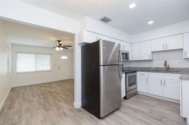 11729 N EDISON AVENUE, Tampa, FL 33612