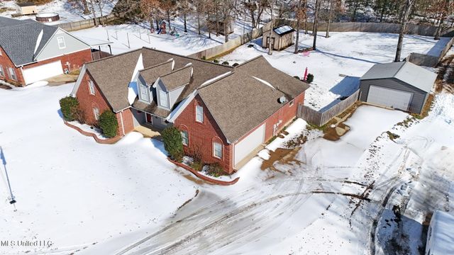 1466 Dogwood Hollow Drive, Nesbit, MS 38651