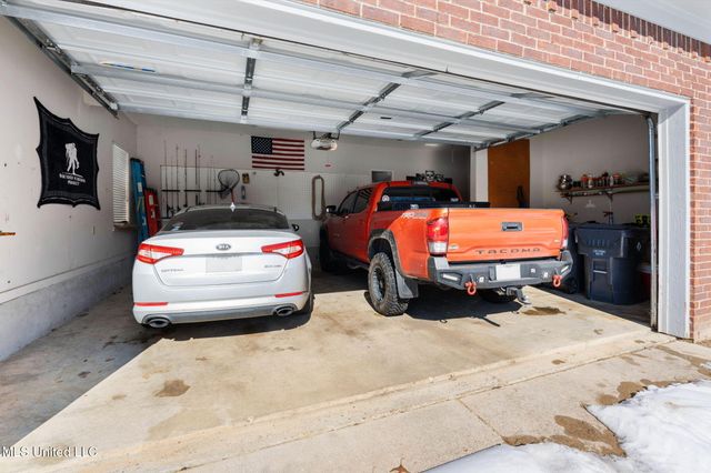 1466 Dogwood Hollow Drive, Nesbit, MS 38651