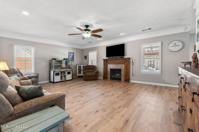 1466 Dogwood Hollow Drive, Nesbit, MS 38651