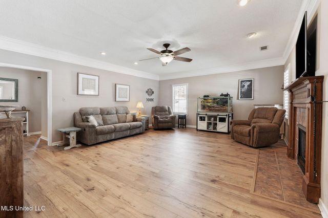 1466 Dogwood Hollow Drive, Nesbit, MS 38651