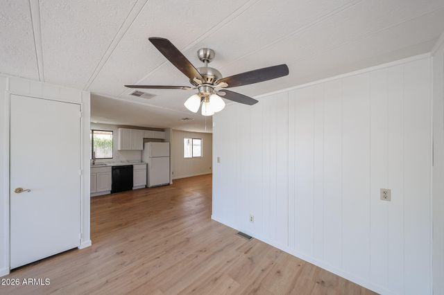 7242 S 41ST Street, Phoenix, AZ 85042
