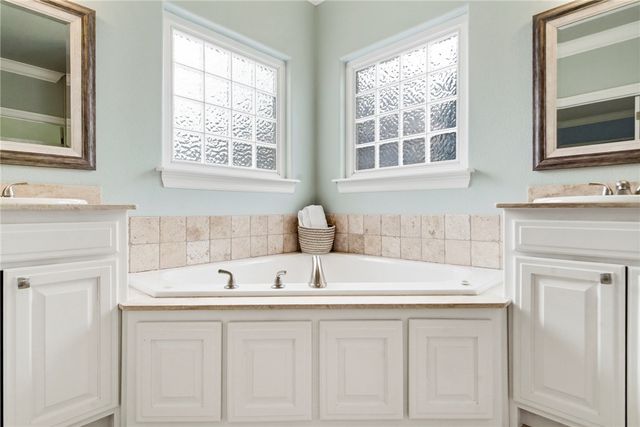 4367 W American Drive, Fayetteville, AR 72704