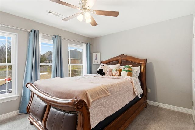 4367 W American Drive, Fayetteville, AR 72704