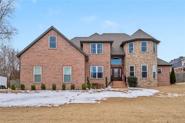 4367 W American Drive, Fayetteville, AR 72704