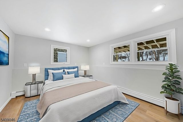 120 Star Lake Rd, Bloomingdale Boro, NJ 07403