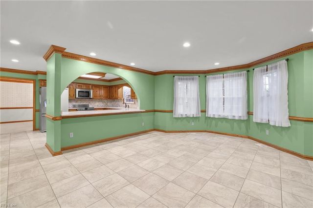 524 Warrick RD, Chesapeake, VA 23322