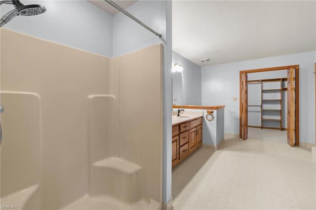 524 Warrick RD, Chesapeake, VA 23322