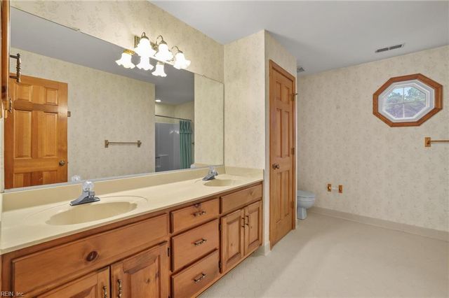 524 Warrick RD, Chesapeake, VA 23322