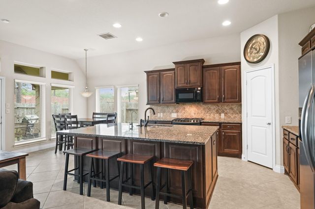 2816 Leafwood Lane, Pearland, TX 77584